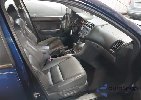 2005 Honda Accord 3.0 Ex z USA, uszkodzony, nr VIN 1HGCM66565A036530